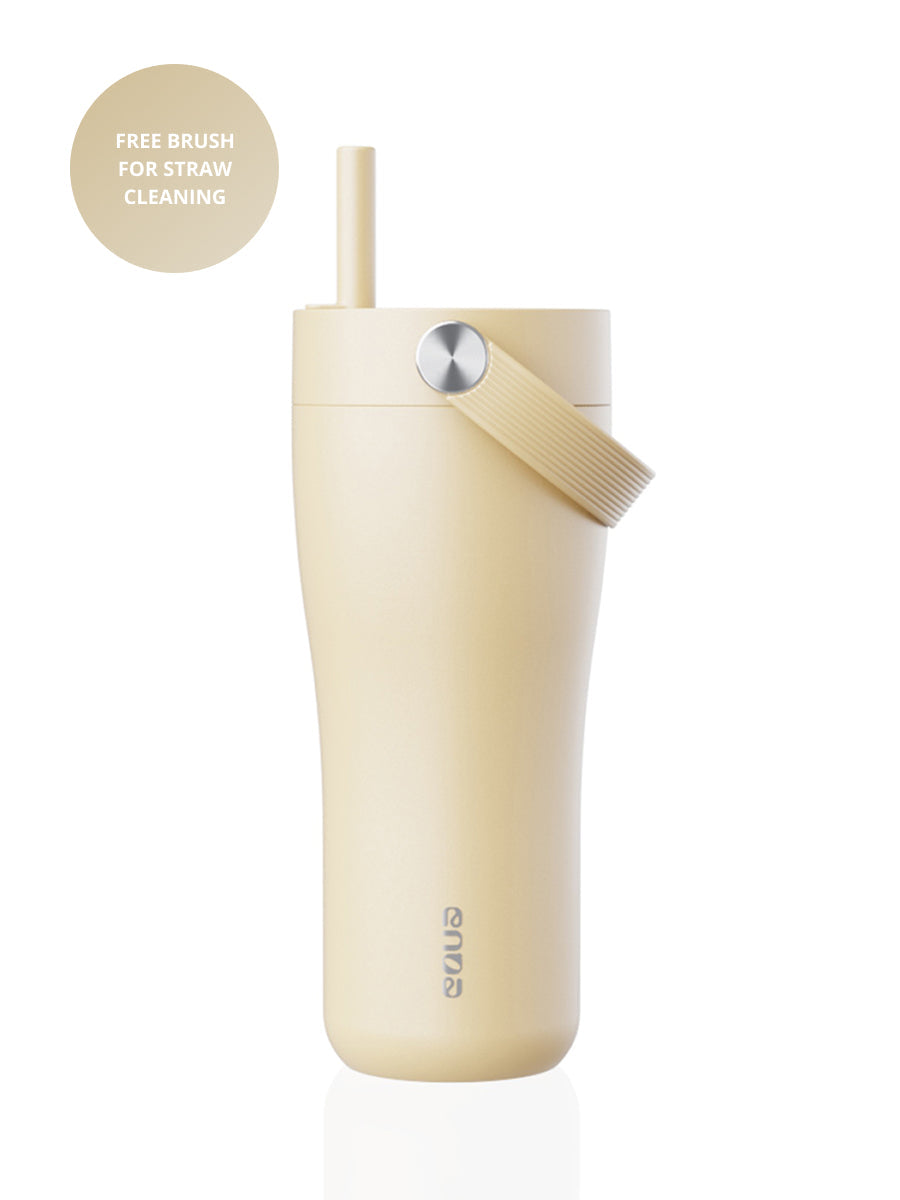 Isolierte Edelstahl-Trinkflasche 600 ml – hält Getränke 15 Std. kalt und 8 Std. warm. 100% auslaufsicher, BPA-frei, mit klappbarem Trinkhalm. Jetzt entdecken!