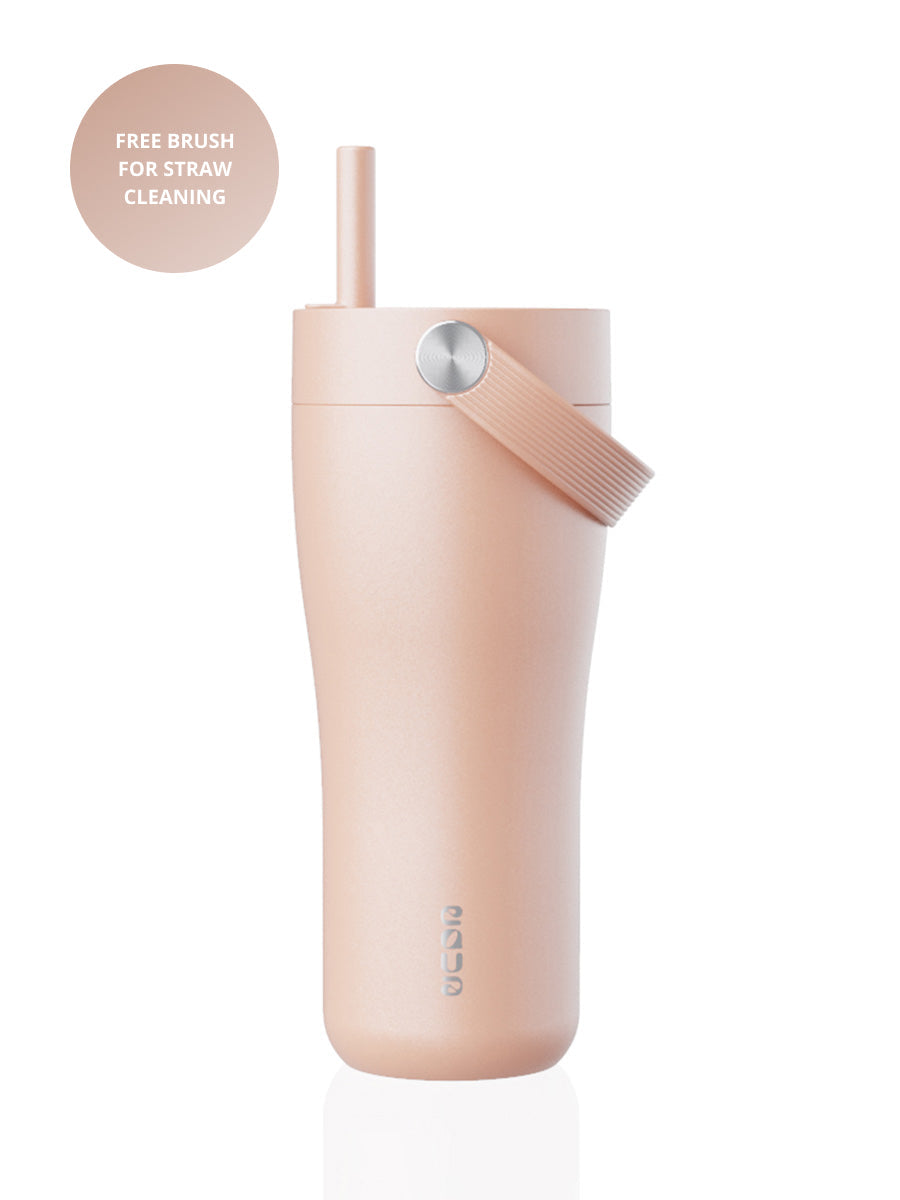 Isolierte Edelstahl-Trinkflasche 600 ml – hält Getränke 15 Std. kalt und 8 Std. warm. 100% auslaufsicher, BPA-frei, mit klappbarem Trinkhalm. Jetzt entdecken!