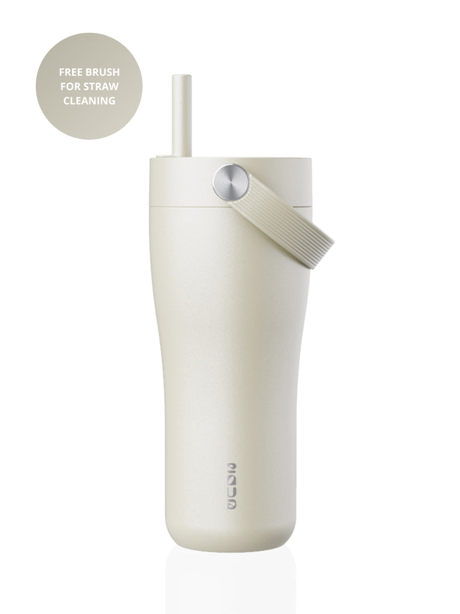Isolierte Edelstahl-Trinkflasche 600 ml – hält Getränke 15 Std. kalt und 8 Std. warm. 100% auslaufsicher, BPA-frei, mit klappbarem Trinkhalm. Jetzt entdecken!