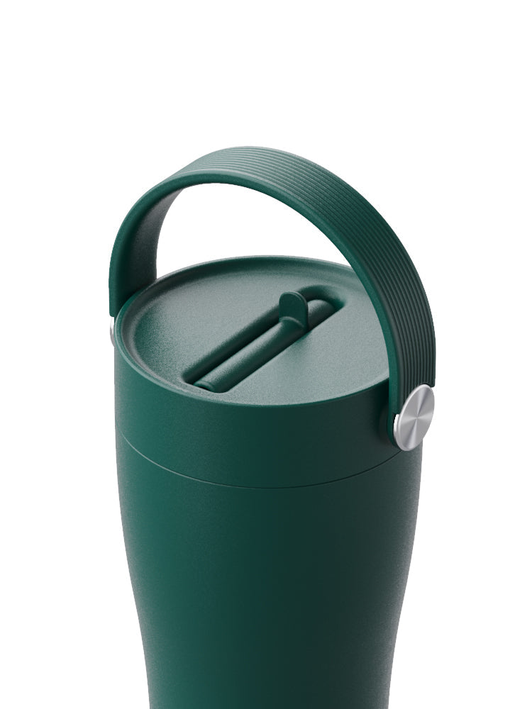 Isolierte Edelstahl-Trinkflasche 600 ml – hält Getränke 15 Std. kalt und 8 Std. warm. 100% auslaufsicher, BPA-frei, mit klappbarem Trinkhalm. Jetzt entdecken!
