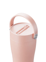 Isolierte Edelstahl-Trinkflasche 600 ml – hält Getränke 15 Std. kalt und 8 Std. warm. 100% auslaufsicher, BPA-frei, mit klappbarem Trinkhalm. Jetzt entdecken!