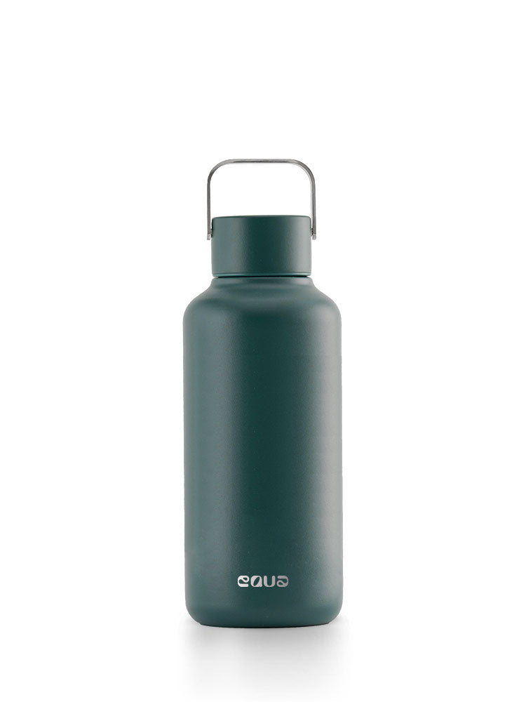 Ultraleichte 600ml Trinkflasche aus hochwertigem Edelstahl - kompakt und leicht. Uni minimalistisch in dunkelgrün.