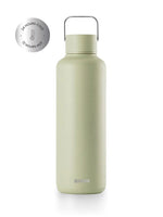 Thermos Trinkflasche aus hochwertigem doppelt vakuum isoliertem Edelstahl. Hält Getränke bis zu 24 Stunden kalt oder 12 Stunden heiss. Uni minimalistisch in der Trendfarbe Matcha (Pistaziengrün).