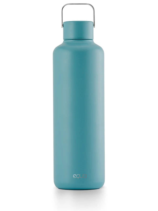 Ultraleichte 1000ml Trinkflasche aus hochwertigem Edelstahl - kompakt und leicht. Uni minimalistisch in der farbe türkis. 
