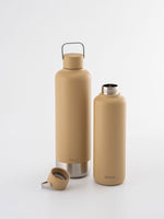 Die Latte Edelstahl Thermo Flasche ist als 600ml und 1 Liter Flasche erhältlich. 