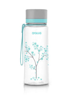 EQUA Trinkflasche aus BPA freiem hochwertigem Eastman Tritan Kunststoff - fasst 600ml - mit verträumtem Mint Blossem Print - Baum mit blumenartigen Blässtern in mint und grau.