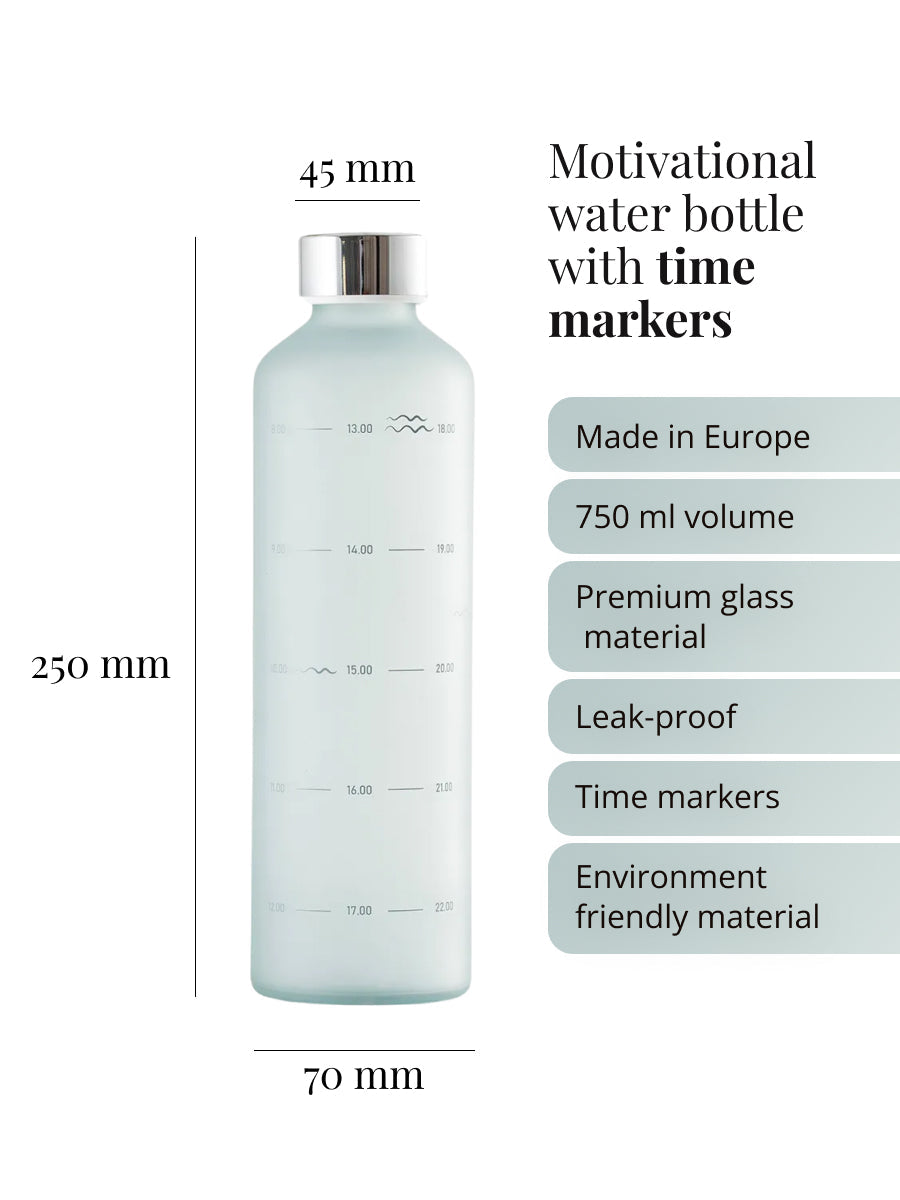 Purer unverfälschter Geschmack beginnt beim Material der Trinkflasche. Unsere Glastrinklaschen garantieren Geschmacksneutralität. Glasflasche produziert in Europa. 750ml Volumen. Hochwertiges premium Borosilikatglas - matt helles semitransparentes azurblau Mit Zeitmarkierung als Hydration tracker. Auslaufsicher. Nachhaltig.
