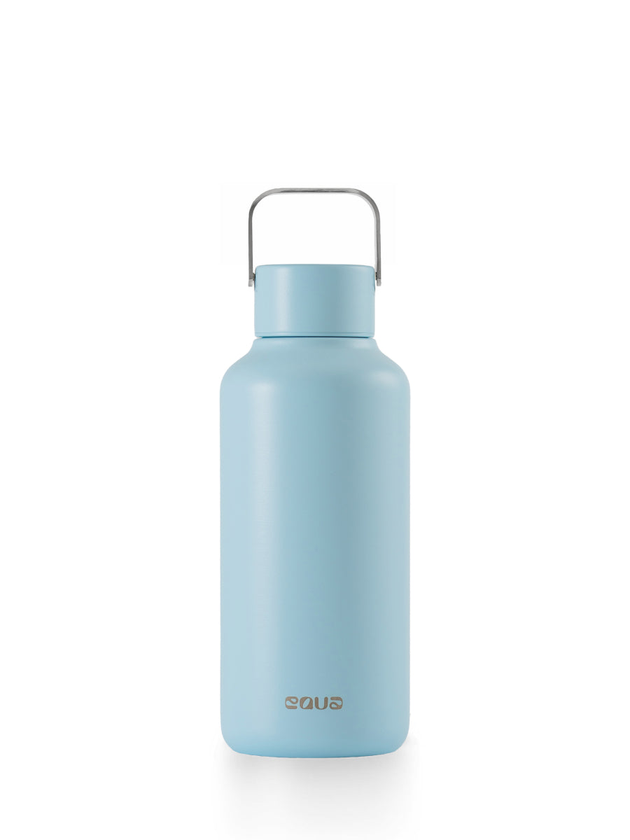 Ultraleichte 600ml Trinkflasche aus hochwertigem Edelstahl - kompakt und leicht. Uni minimalistisch in der farbe hellblau