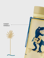 BPA freie Plastiktrinkflasche aus hochwertigem Eastman Tritan - mit praktischem Tragehenkel - Trageband. Mit Trinköffnung und Wide Mouth Öffnung. Einfach zum Aufmachen und Zumachen.