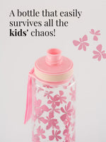 Eine Trinkflasche die auch Kinder Chaos überlebt: leicht, praktisch und bruchsicher. Einfach in der Handhabung für Kinder und einfach zum Reinigen - keine Kleinteile.