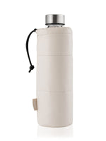 EQUA minimalistische Puffy Cream Trinkflasche 750 ml - geschmeidige fluffige Schutzhülle in der Farbe creme.