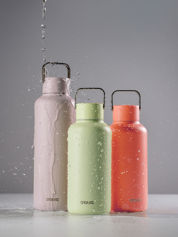 Die Edelstahl Trinkflasche ist robust und in zahlreichen Farben und Designs verfübar.
