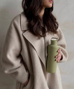 Trinkflasche Thermo Edelstahl in der Farbe Matcha - ein stilvoller Begleiter.